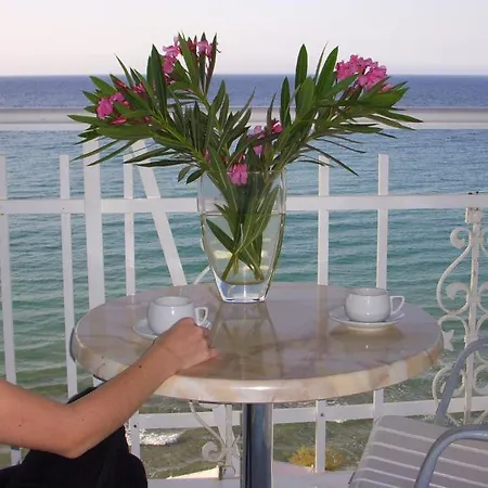 明朗地平线酒店 4*