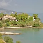 Clear Horizon 4* Ammoudi