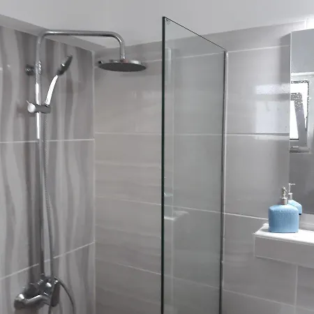 Clear Horizon أمودي