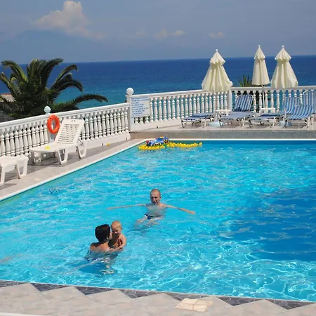 Clear Horizon Apart Otel 2*