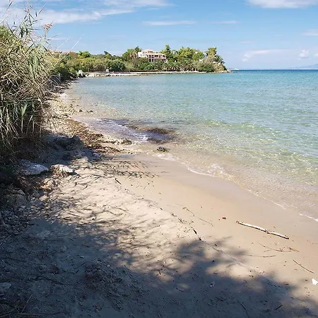 Clear Horizon 2* Ammoudi