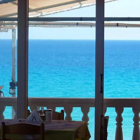 Clear Horizon Aparthotel Amoudi